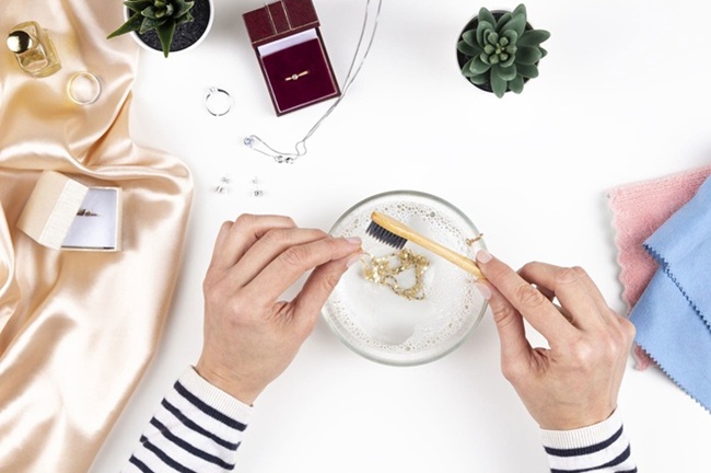 ترفندهای نگهداری “زیورآلات بدلی” برای ماندگاری طولانی ترفندهای نگهداری “زیورآلات بدلی” برای ماندگاری طولانی