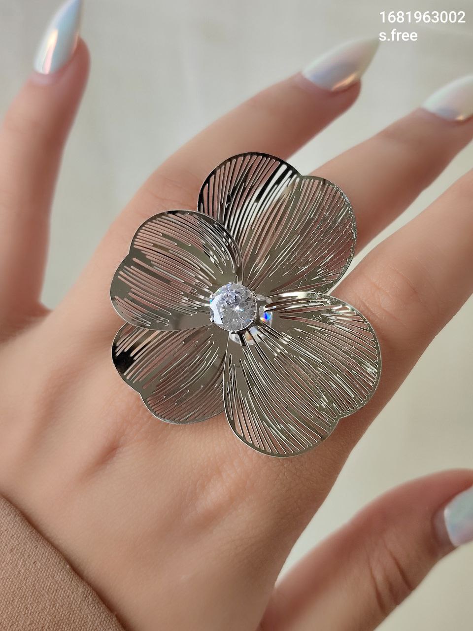 انگشتر فانتزی گل 1681963002
